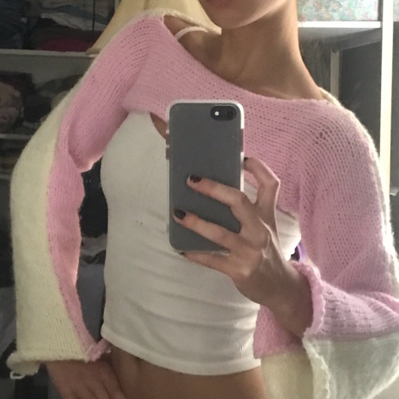 Handmade pink and white reversible knit bolero - Picture 3 of 4